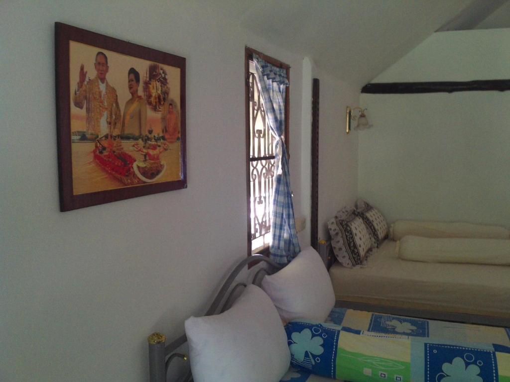 Ban Sabai Sabai Guest House Kanchanaburi Room photo